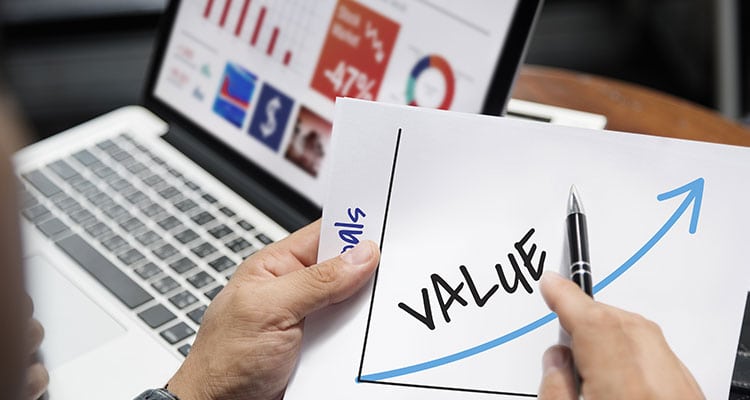 5 tips on how to value a stock